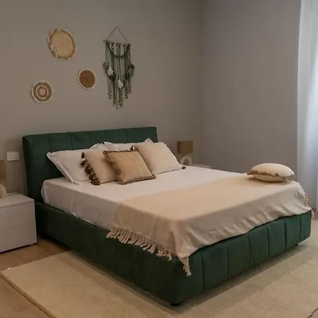 Maison Lisa - New Stylish In شقة ساليرنو