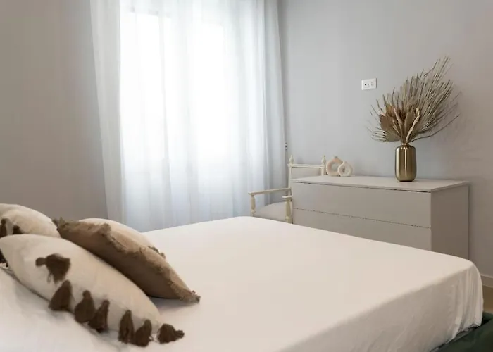 Maison Lisa - New Stylish In شقة ساليرنو